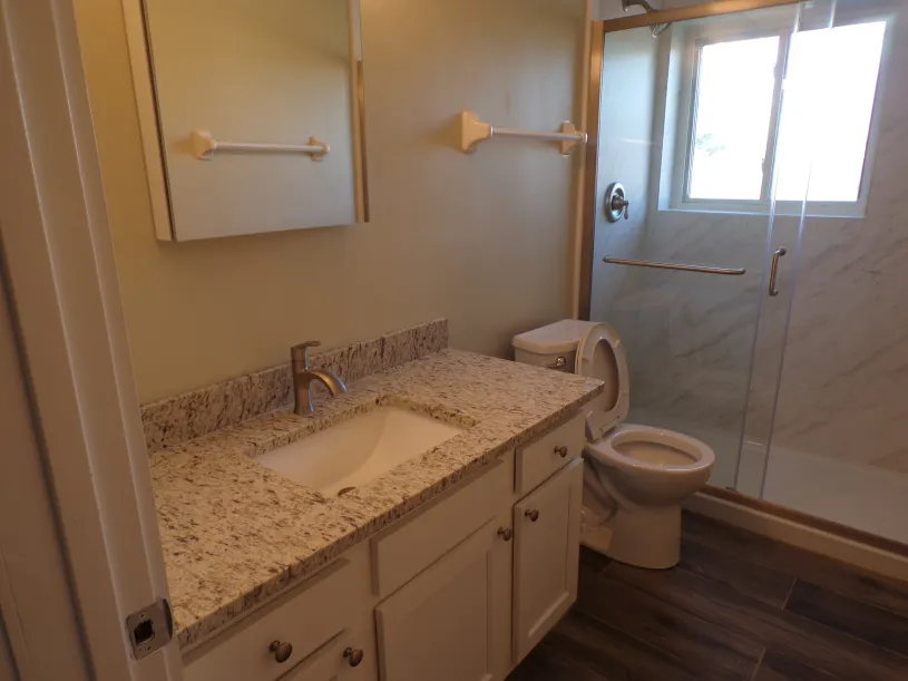 130 E Woodruff Ave Apt 3C ~ renovated 