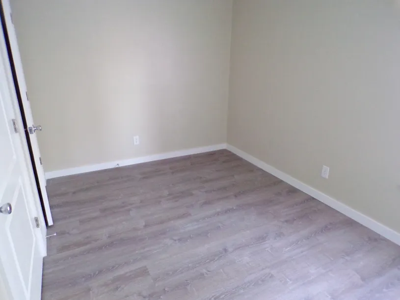 130 E Woodruff Ave Apt 3C ~ renovated 