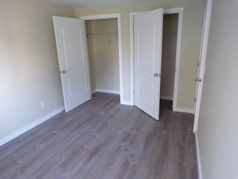 130 E Woodruff Ave Apt 3C ~ renovated 