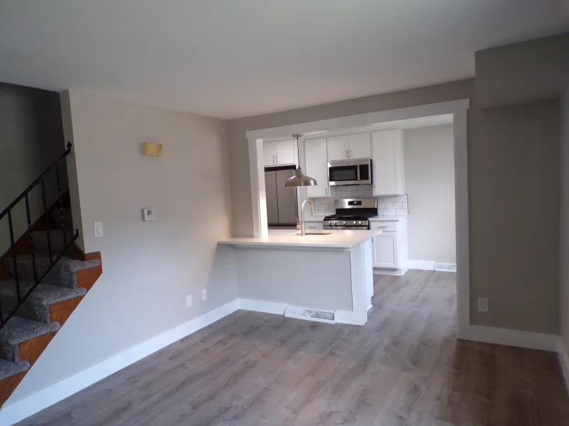 71 W 10th Ave Apt A