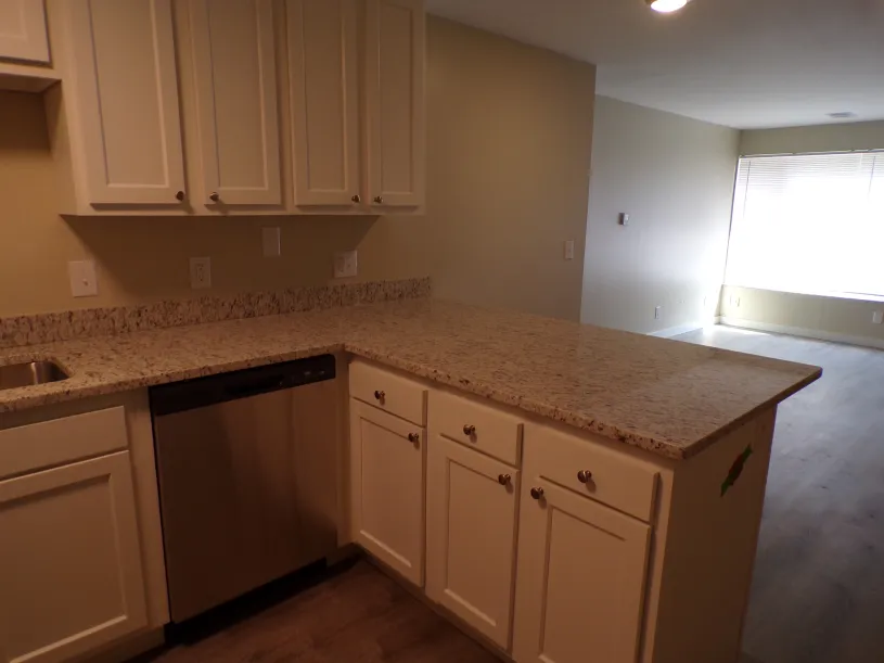 130 E Woodruff Ave Apt 3A ~ Renovated 