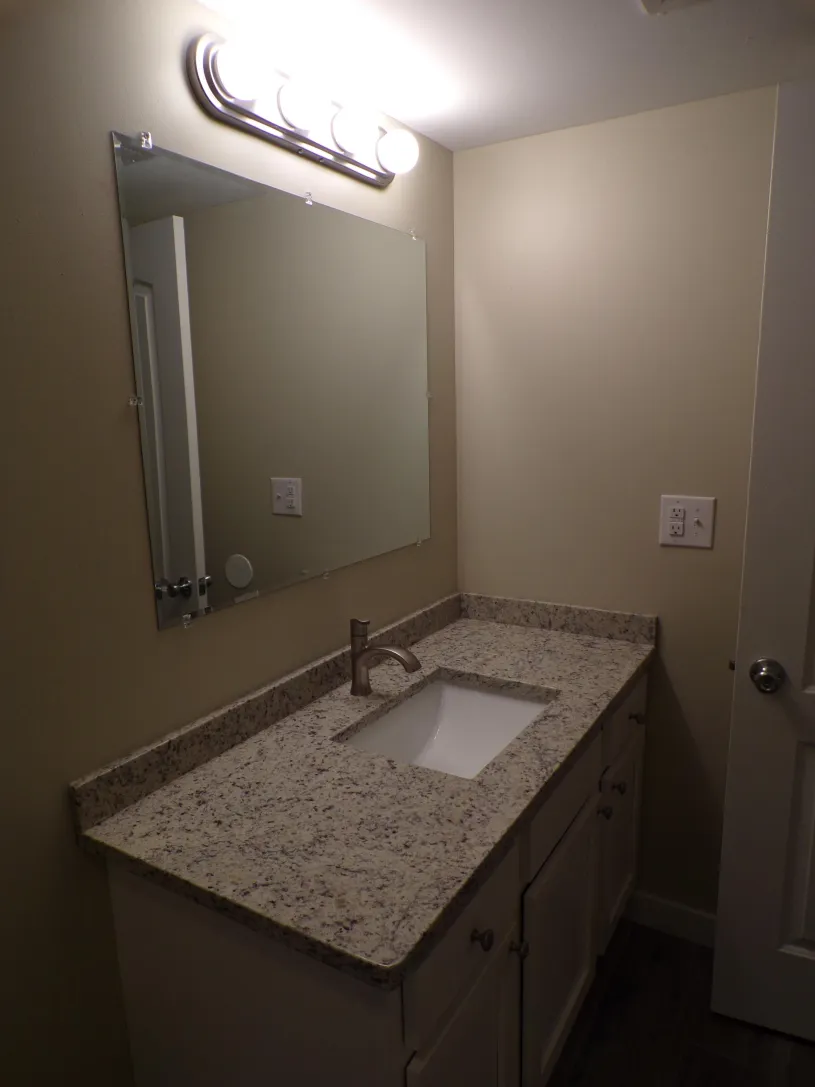 30 E Lane Ave Apt 105 ~ Renovated 