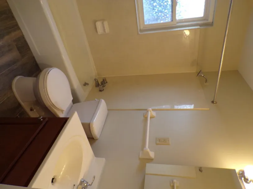 90 E 14th Ave 1BR