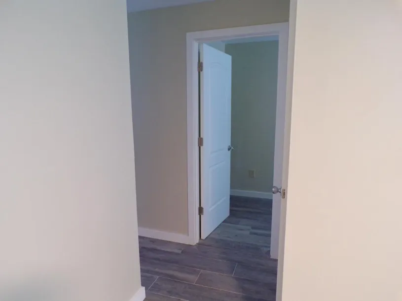 90 E 14th Ave 1BR