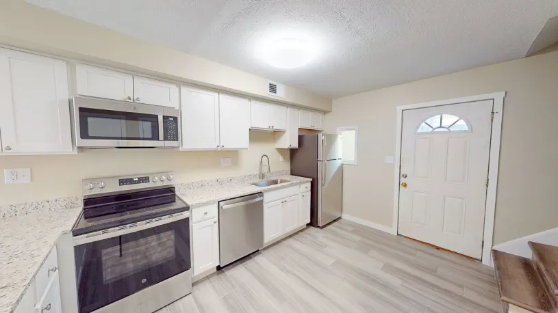 101 E Lane Ave Apt E
