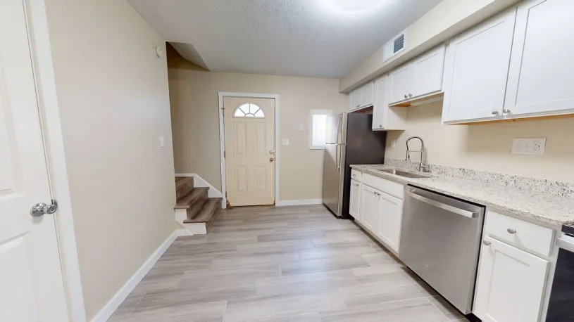 101 E Lane Ave Apt D