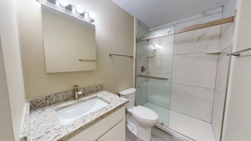 101 E Lane Ave Apt D