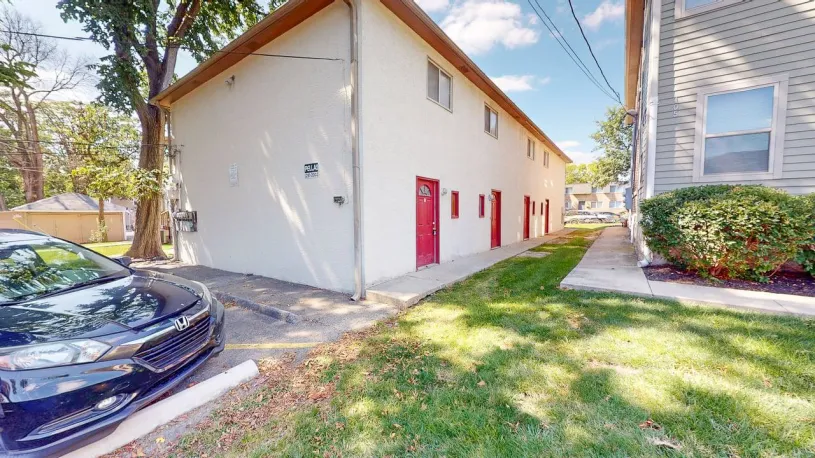 101 E Lane Ave Apt D
