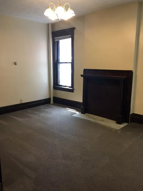 103-105 W 10th Ave