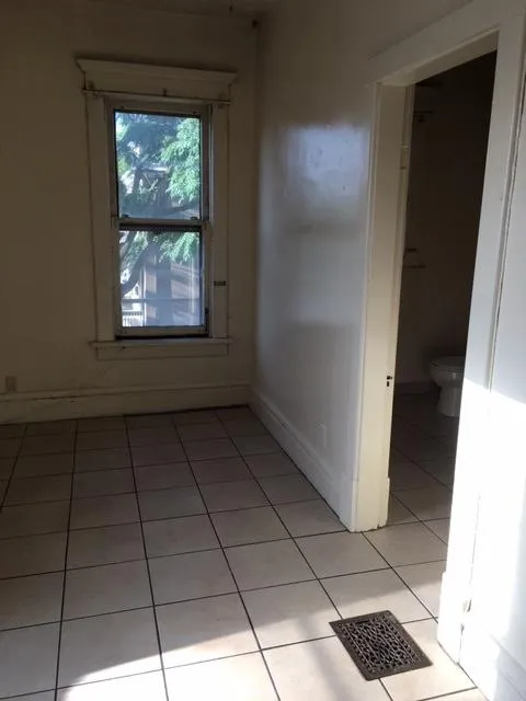 103-105 W 10th Ave Apt B