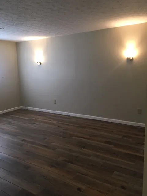 104 W Lane Ave - 3BR Apt F