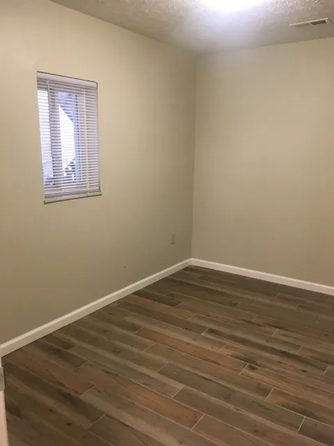 104 W Lane Ave - 3BR Apt F