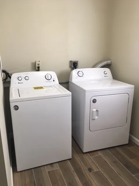 104 W Lane Ave - 3BR Apt F