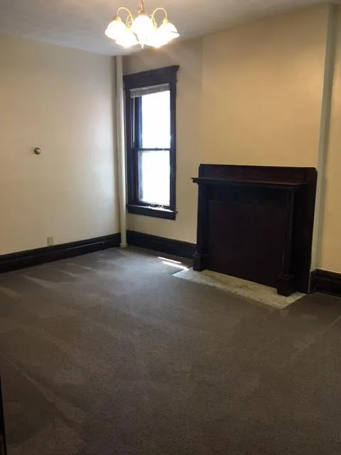 105 W 10th Ave Apt A