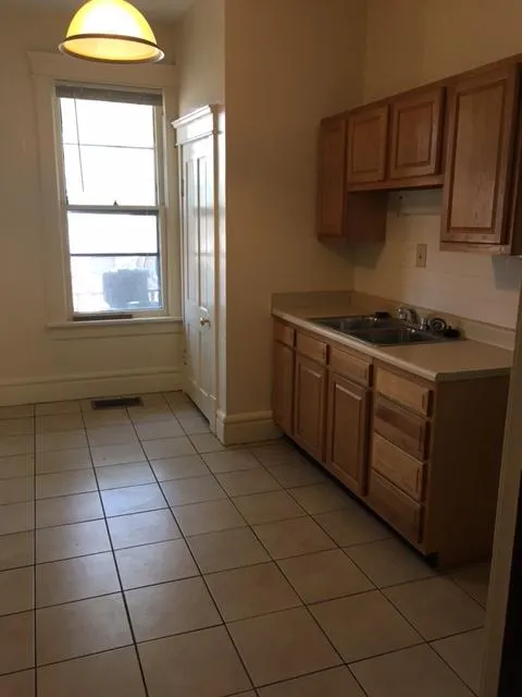105 W 10th Ave Apt A