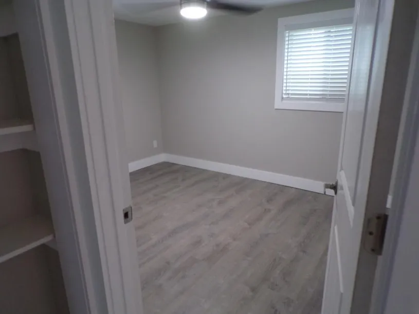 106 W Dodridge St Apt F 
