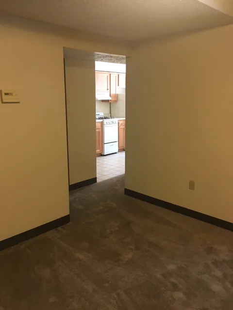 112 W Lane Ave 1BR