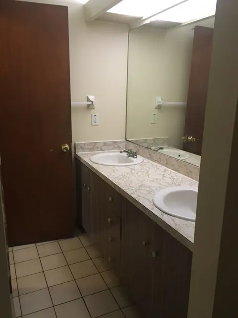 112 W Lane Ave 2BR