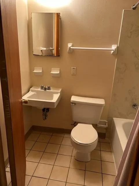 112 W Lane Ave 3BR