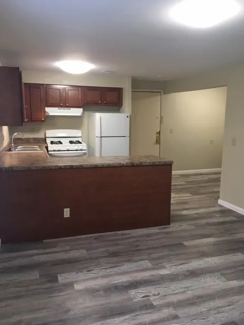 112 W Lane Ave Apt 3D 2BR - Renovated Unit