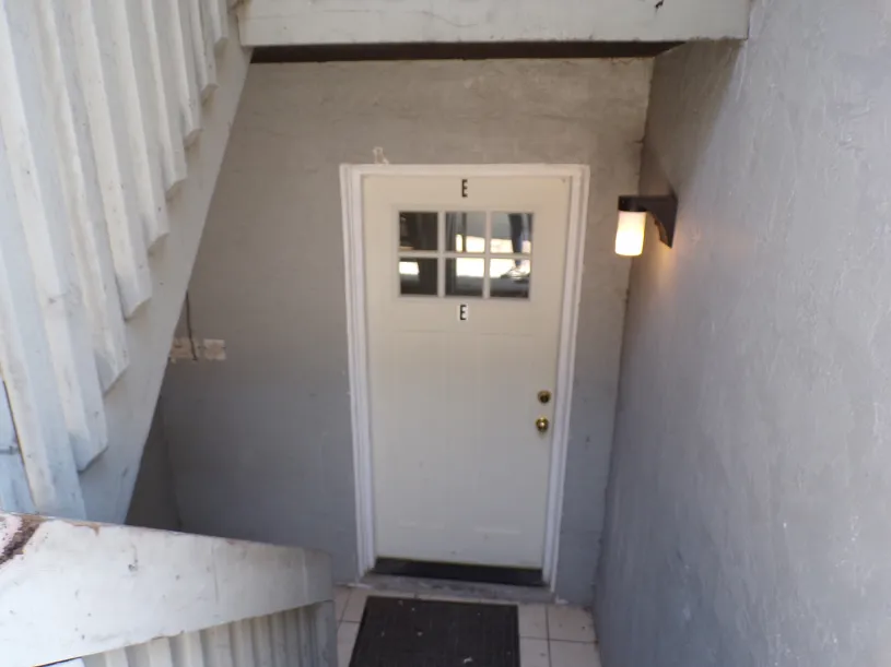 114 E Norwich Ave Apt E