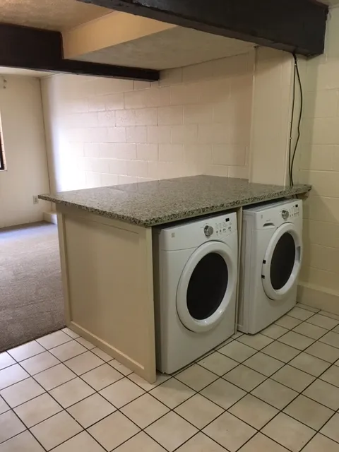 115-125 W Northwood Ave
