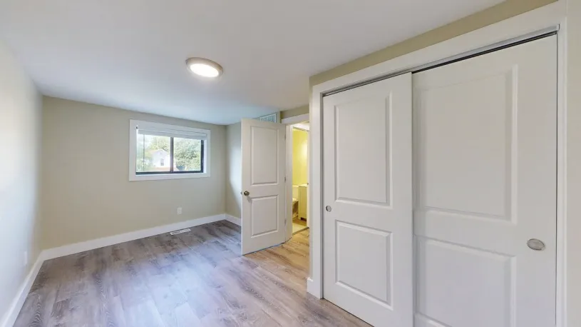 119-125 W Northwood Ave