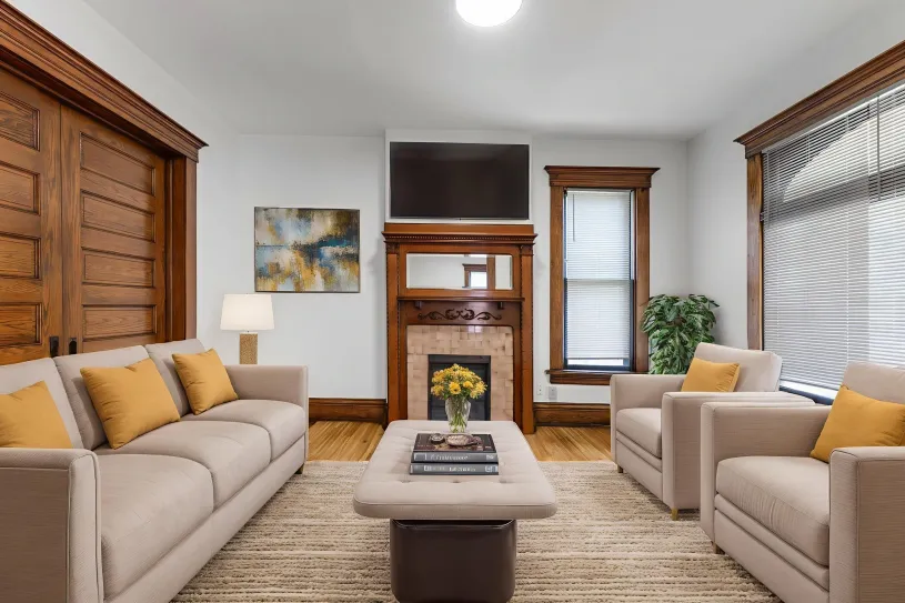 315 W 8th Ave