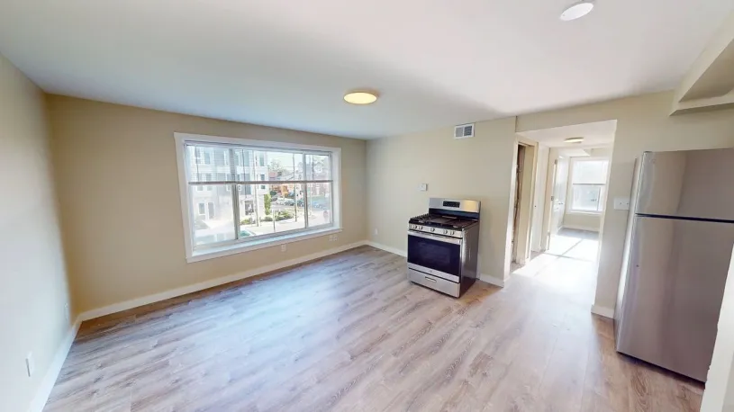 130 E Woodruff Ave Apt 2E ~ Renovated 