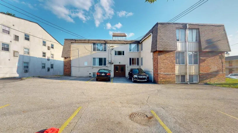130 E Woodruff Ave Apt 2E ~ Renovated 