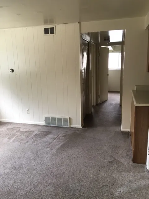 130 E Woodruff Ave 2BR