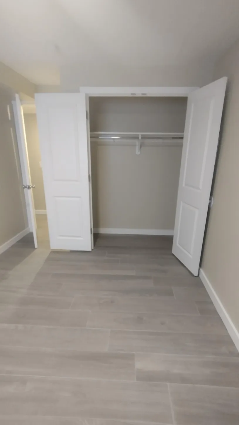 130 E Woodruff Ave Apt 1B ~ Renovated 