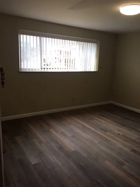 130 E Woodruff Ave Apt 1C ~ Renovated 