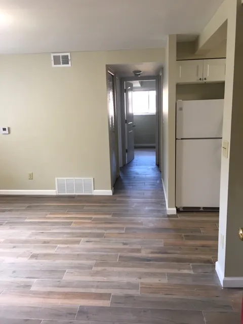130 E Woodruff Ave Apt 1C ~ Renovated 