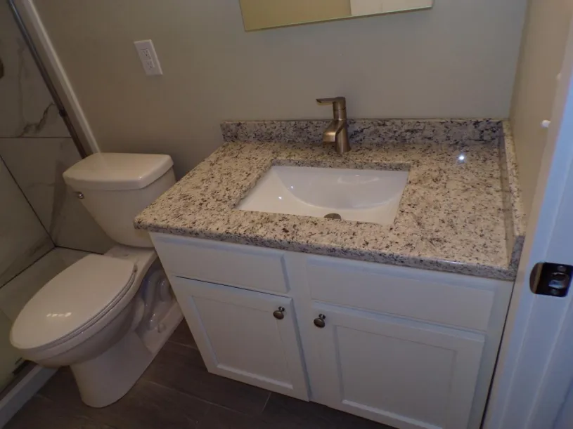 130 E Woodruff Ave Apt 1D 1 BR