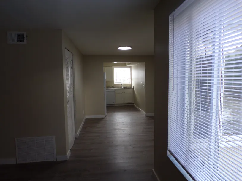 130 E Woodruff Ave Apt 2C ~ Renovated 