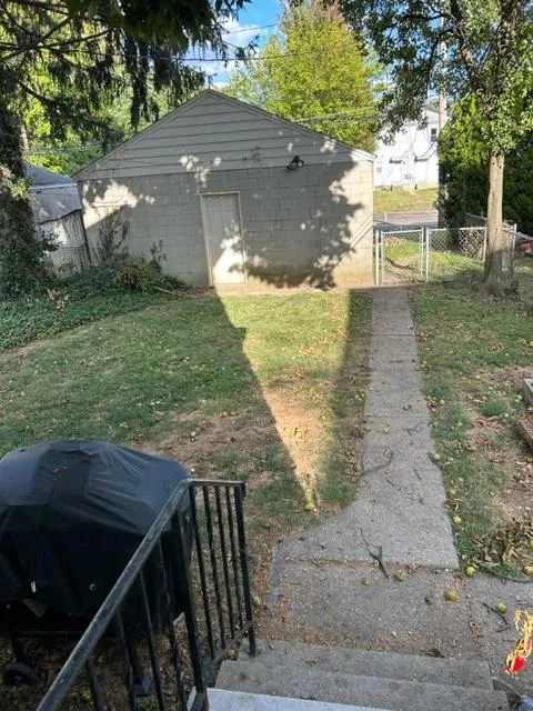 1446 Ashland Ave