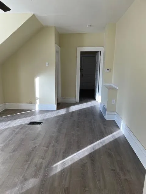 1534 1/2 Neil Ave - 3BR