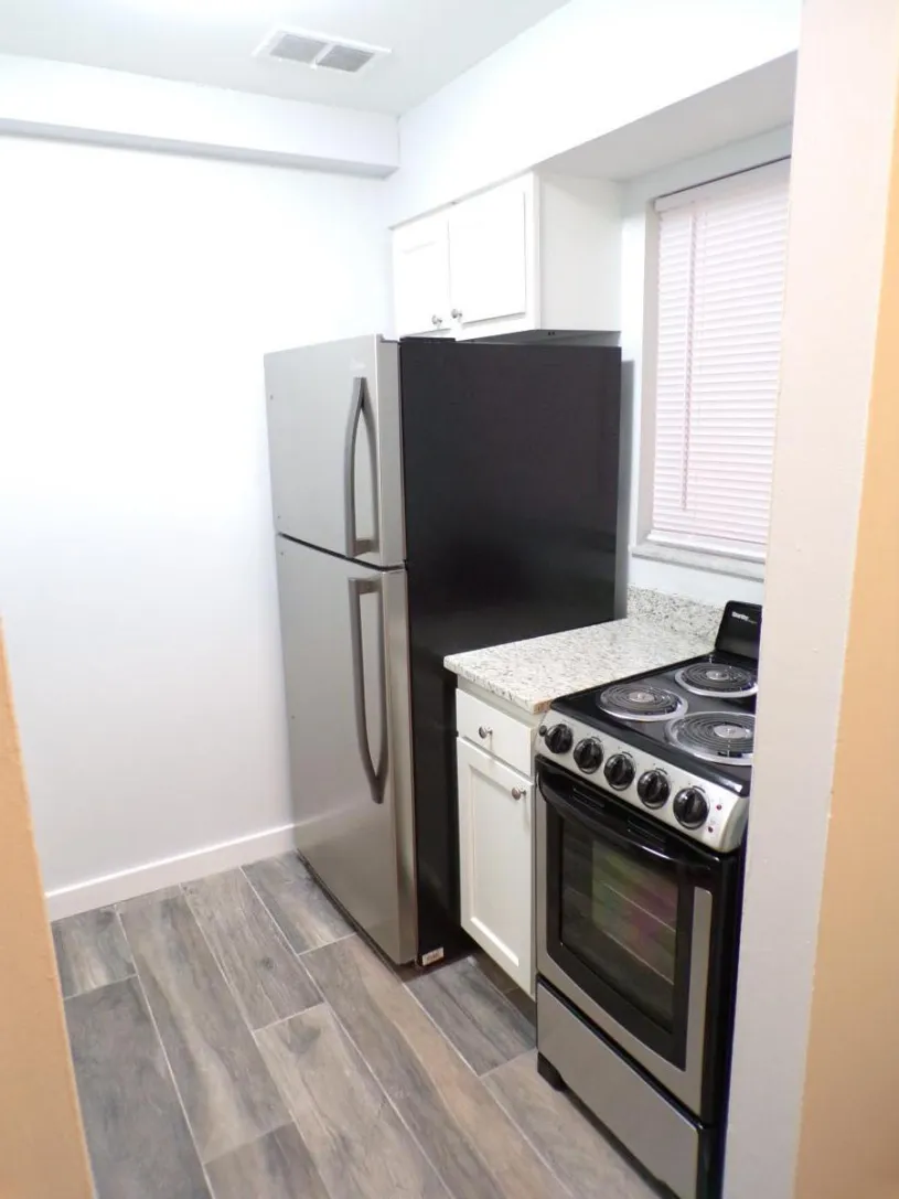 154 E Norwich Ave Renovated Unit 