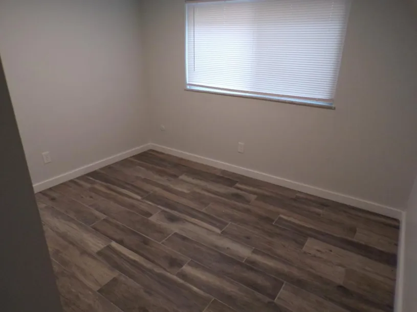 154 E Norwich Ave Renovated Unit 