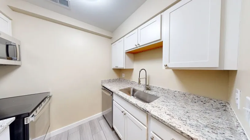 154 E Norwich Ave Apt A ~ Renovated 