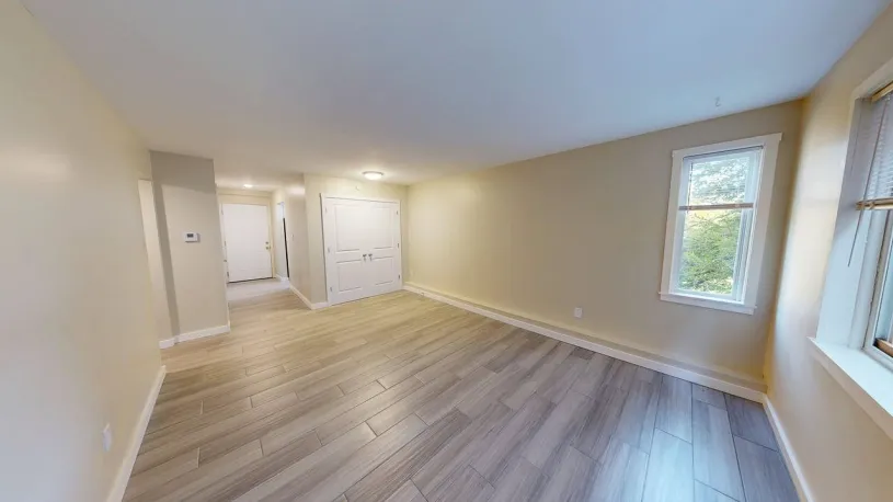154 E Norwich Ave Apt A ~ Renovated 