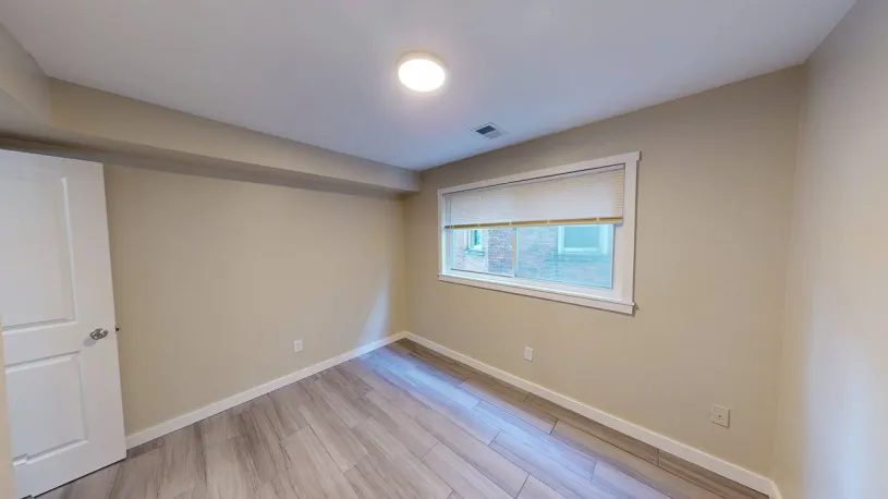 154 E Norwich Ave Apt A ~ Renovated 