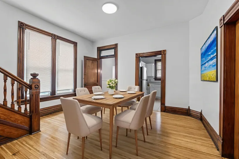 315 W 8th Ave