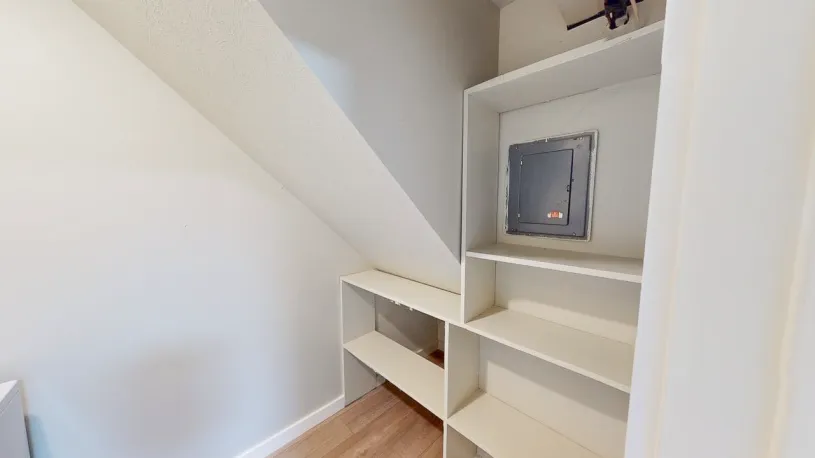 160 E Norwich Ave Apt 6