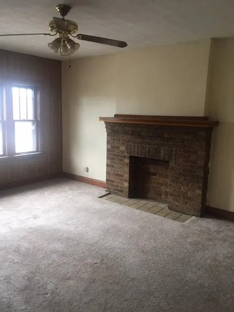 163 1/2 W Northwood Ave 