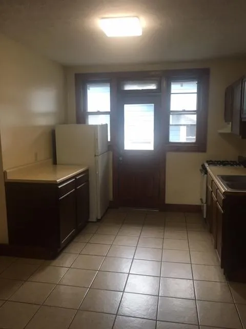163 1/2 W Northwood Ave 