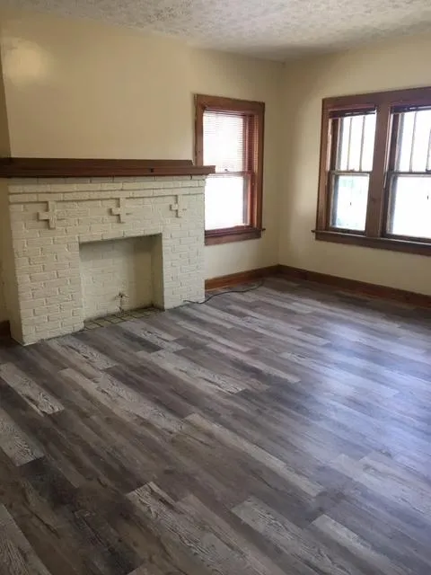 165 1/2 W Northwood Ave 1BR