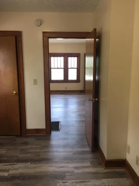 165 1/2 W Northwood Ave 1BR