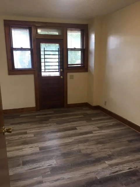 165 1/2 W. Northwood Ave - Remodeled Unit